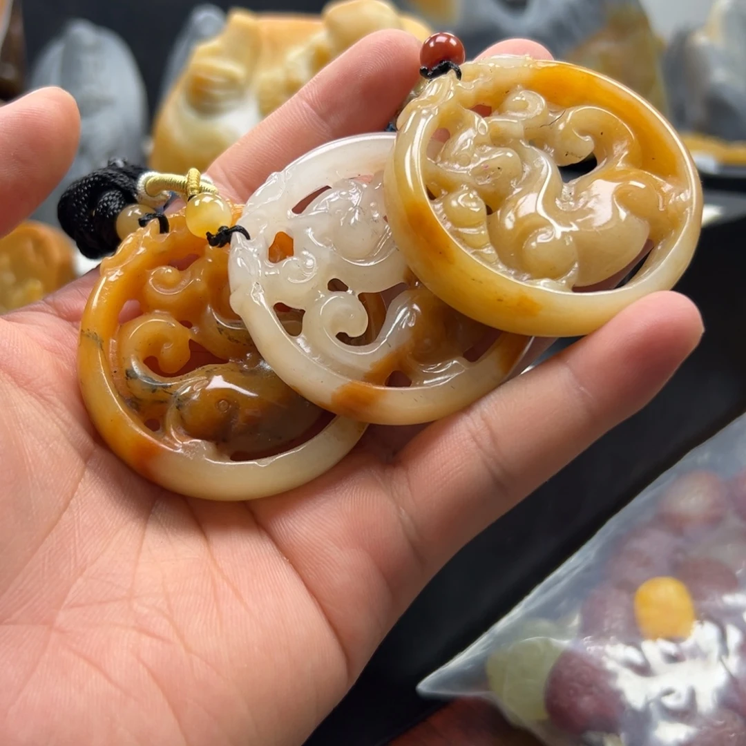 石英质玉（黄龙玉）未镶嵌黄龙玉