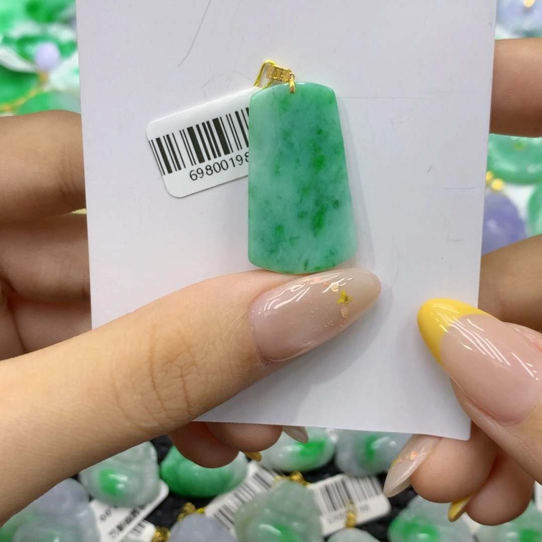 颈饰18K金镶嵌翡翠翡翠