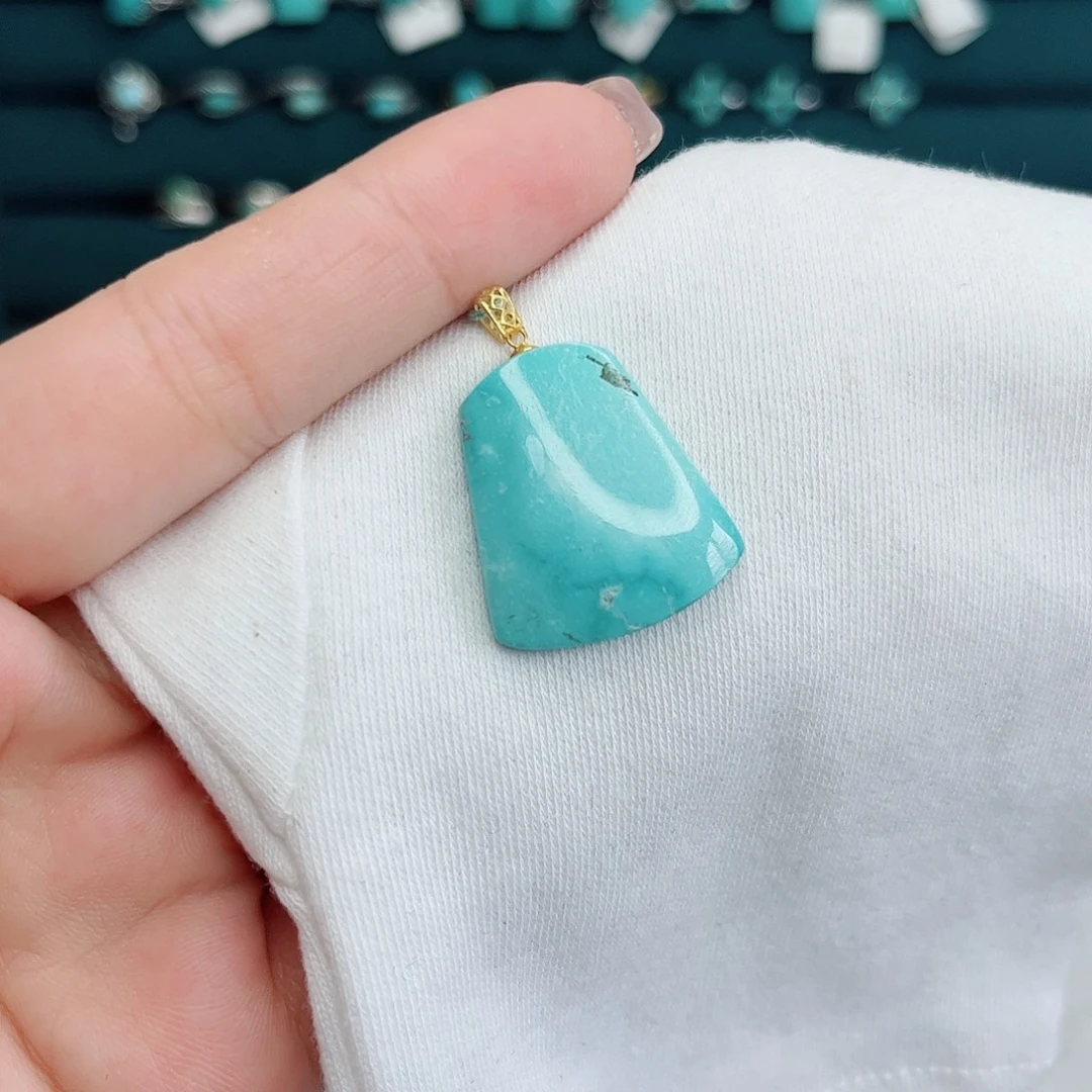 绿松石18K金镶嵌绿松石