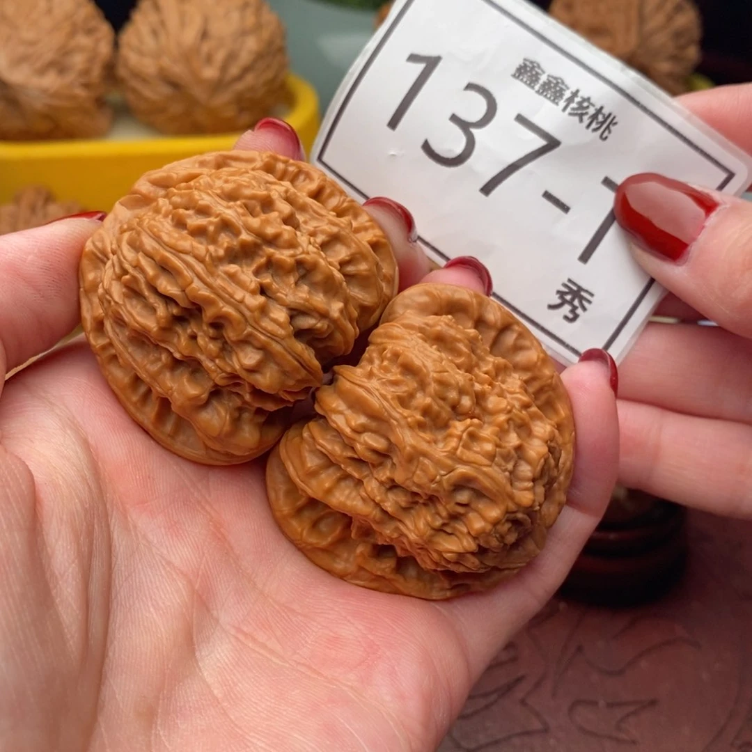 文玩核桃把件白狮44