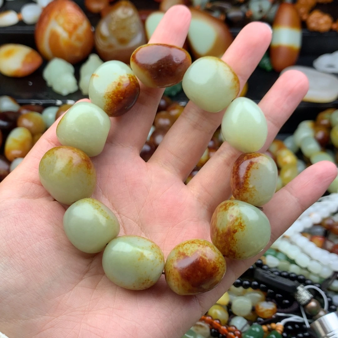 清***月和田玉未镶嵌手链