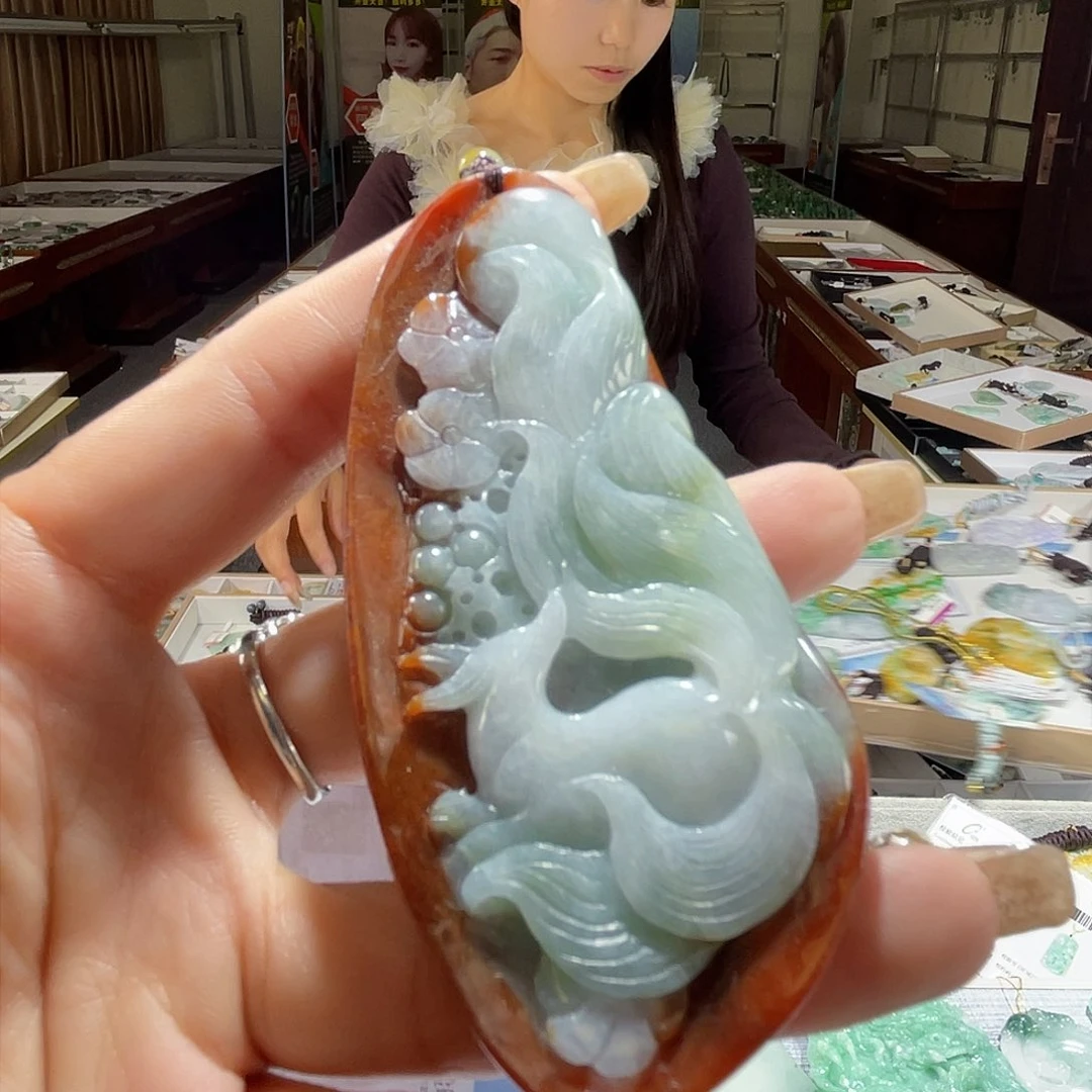 翡翠未镶嵌颈饰一