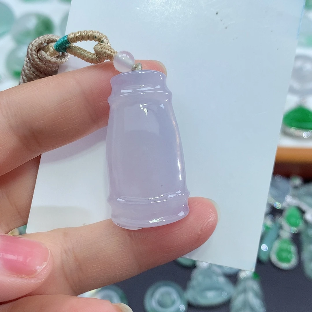 翡翠未镶嵌颈饰节节高