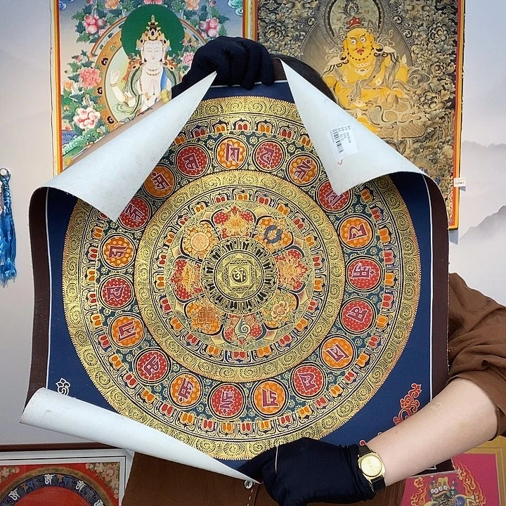卷轴画纯手绘唐卡六字真言50厘米左右