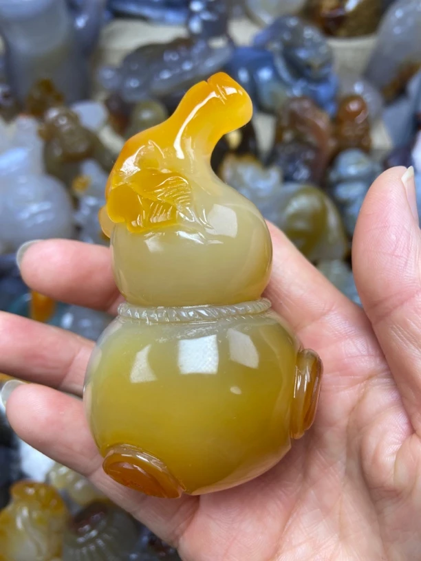 精品玛瑙玉髓葫芦把件