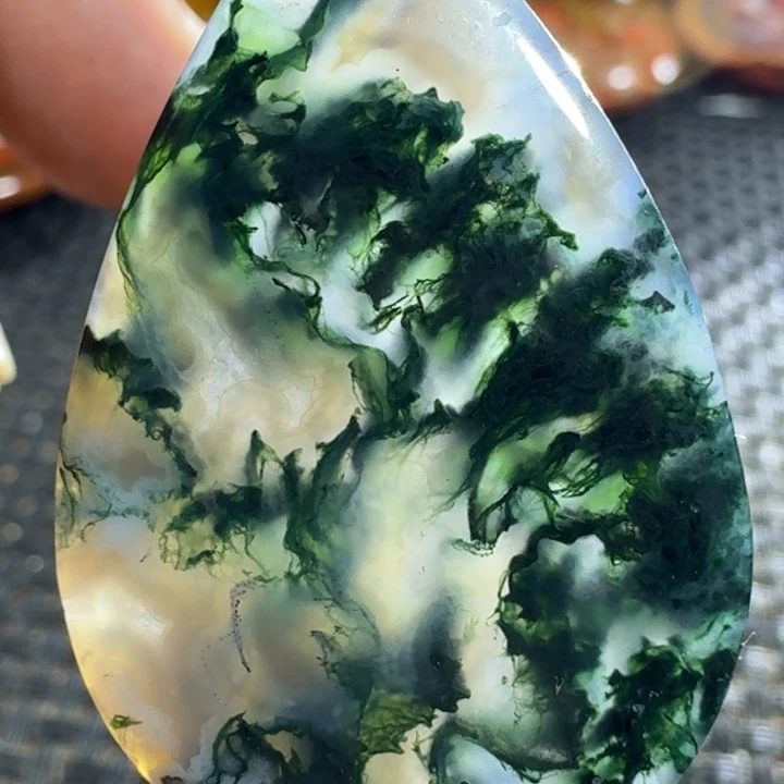 金***鑫玛瑙/玉髓未镶嵌颈饰