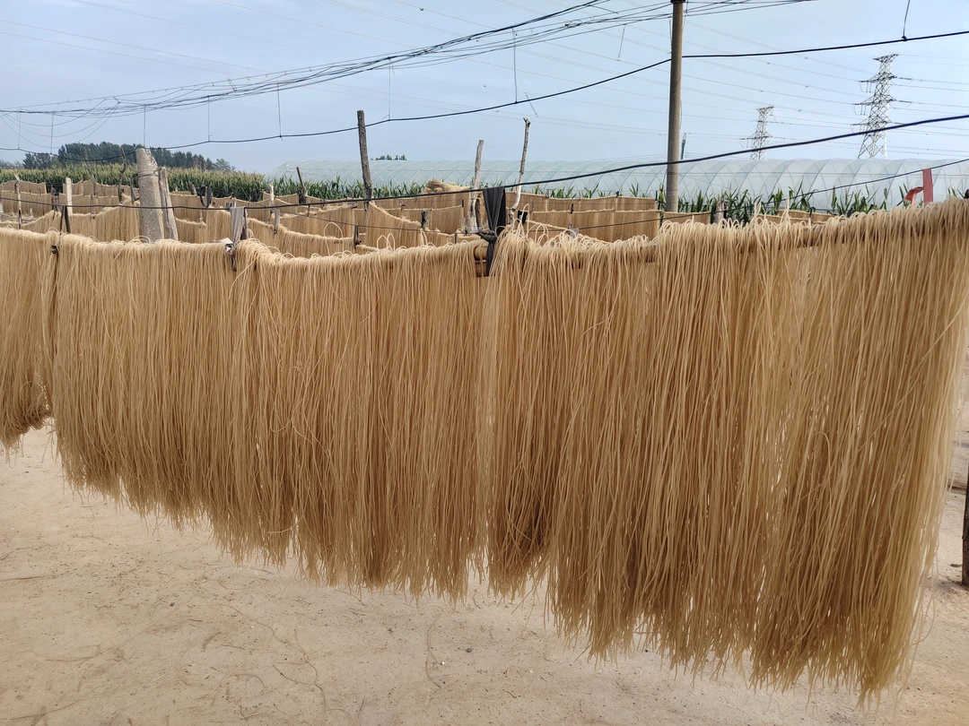 河南红薯粉条地瓜粉酸辣粉手工制作自然风干晾晒筋道爽滑