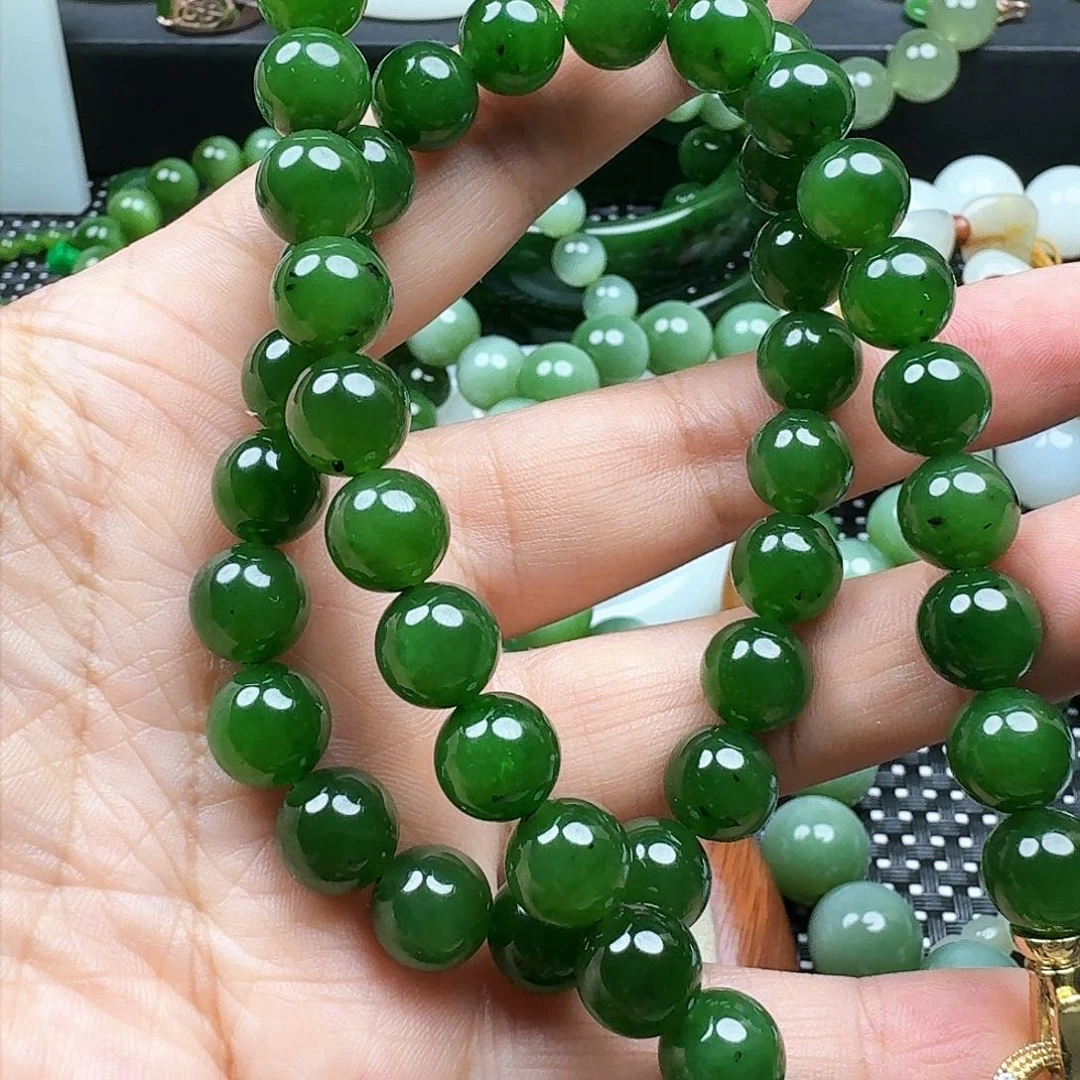 【闪购商品】颈饰未镶嵌和田玉（碧玉）卡10辣阳绿