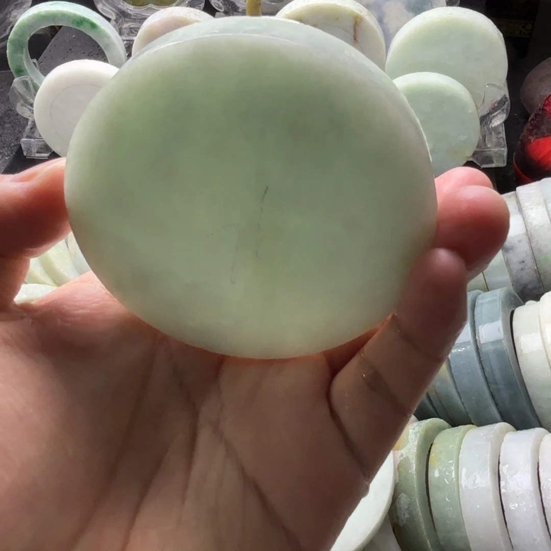 爆***椒定制翡翠未镶嵌翡翠手镯定制