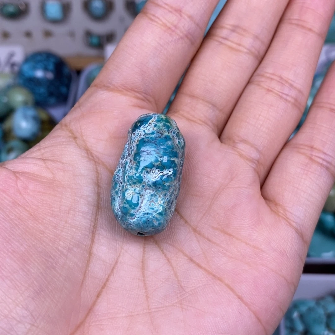 我***军绿松石未镶嵌颈饰