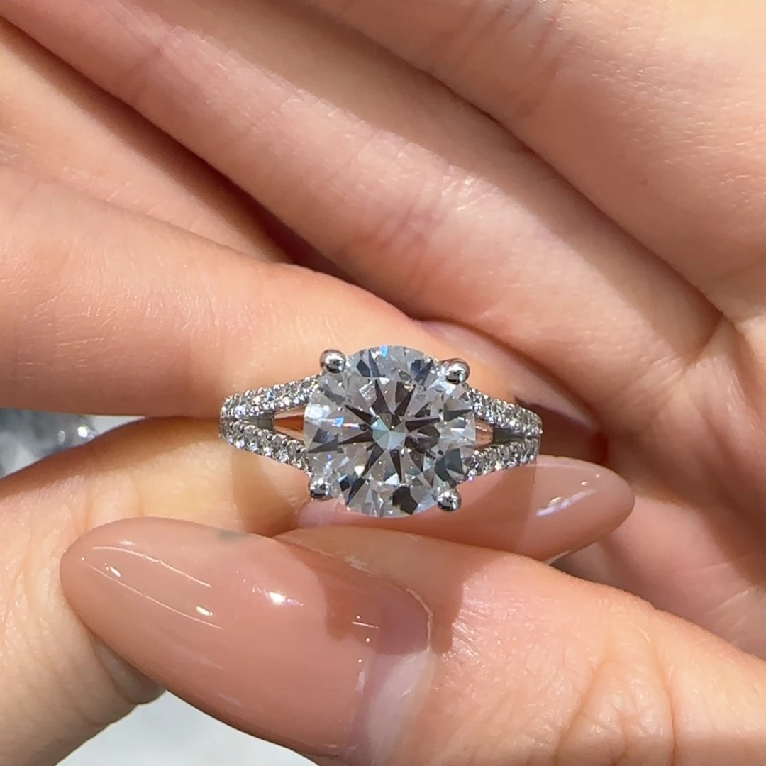 18K金镶嵌实验室培育钻石2卡四爪带钻重金