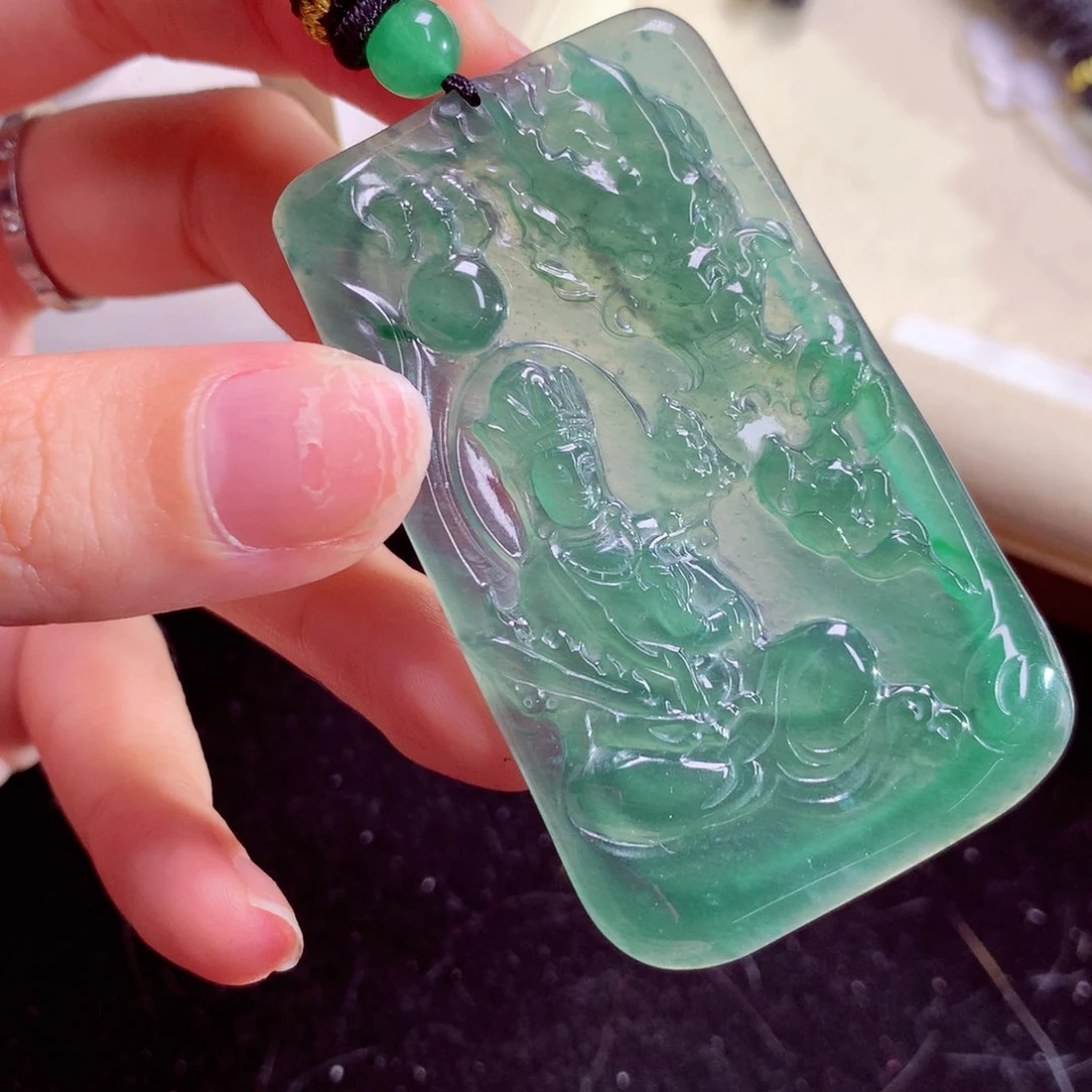 颈饰未镶嵌翡翠天然