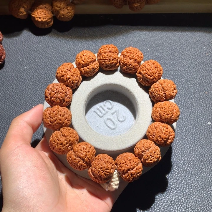 金刚菩提吊坠21+梁半月定制款