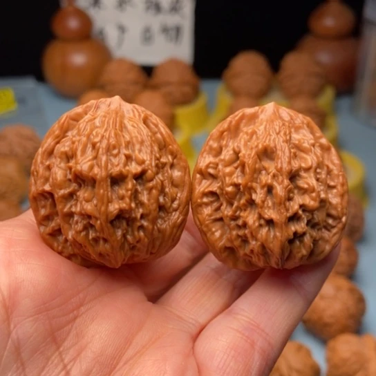 文玩核桃吊坠虎头全品 35