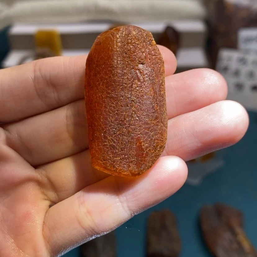 【闪购商品】未镶嵌琥珀珠宝奇石