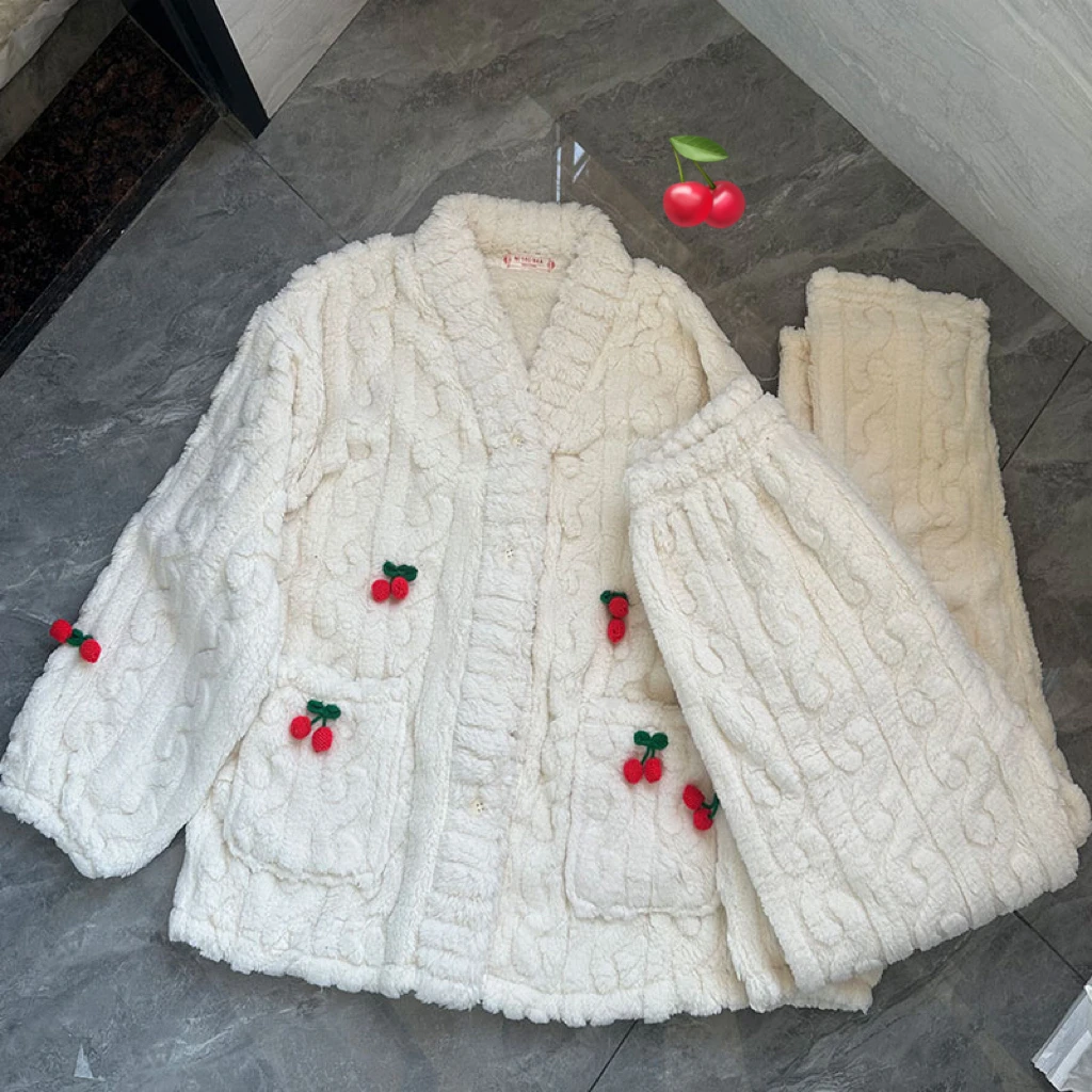 断码清~樱桃珊瑚绒睡衣女冬季居服套装