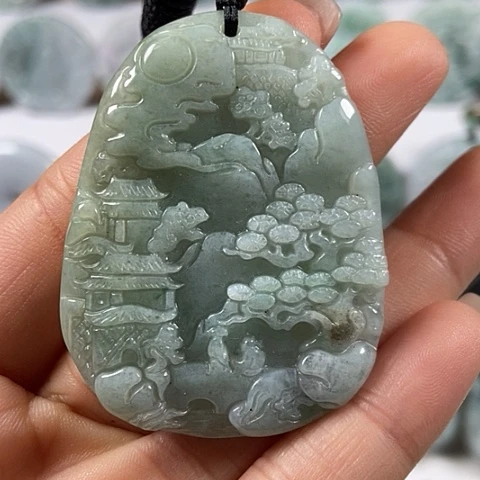 翡翠颈饰未镶嵌山水牌福利