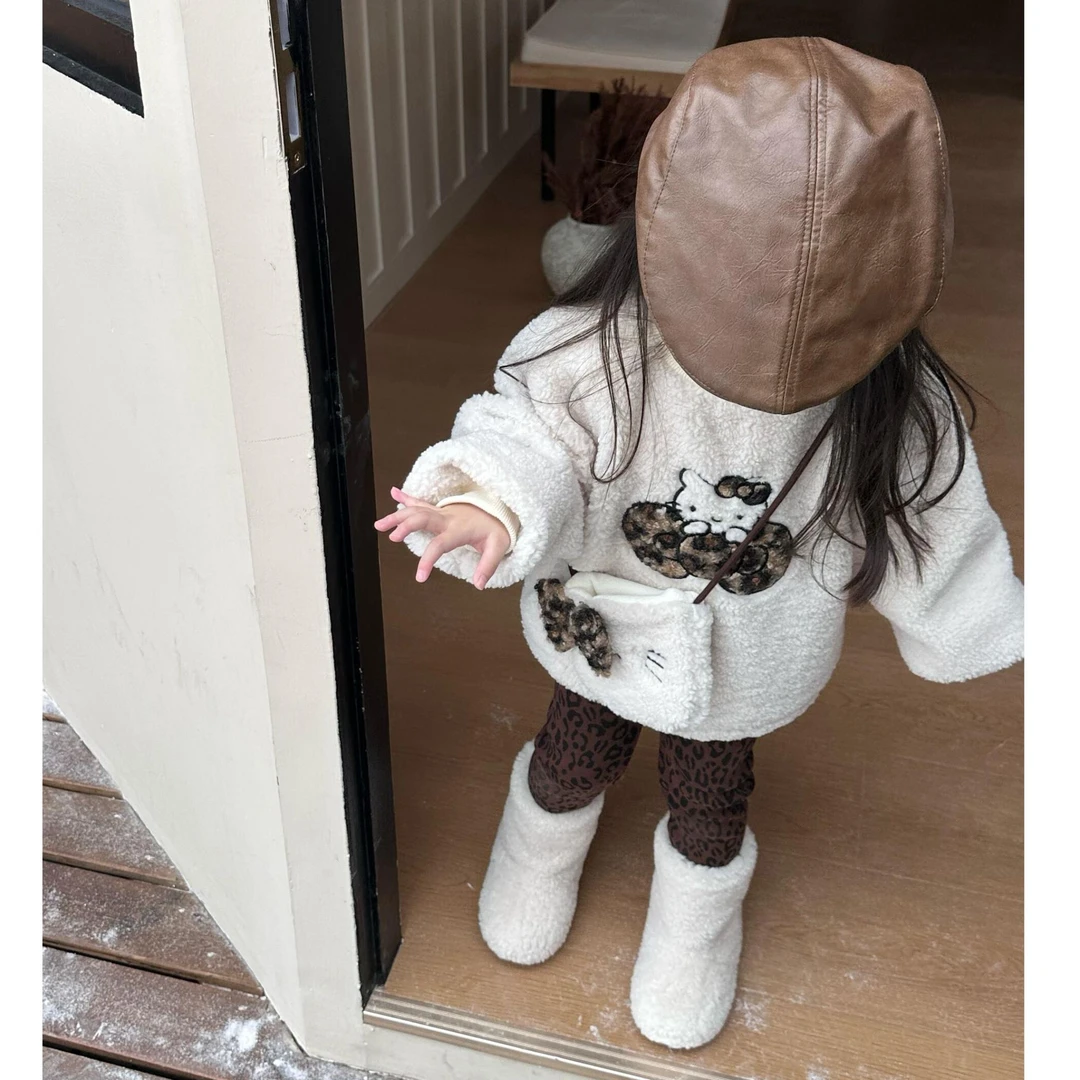 甜小七2025冬季新款洋气百搭豹纹KT中长款毛绒卫衣打底裤女童套装