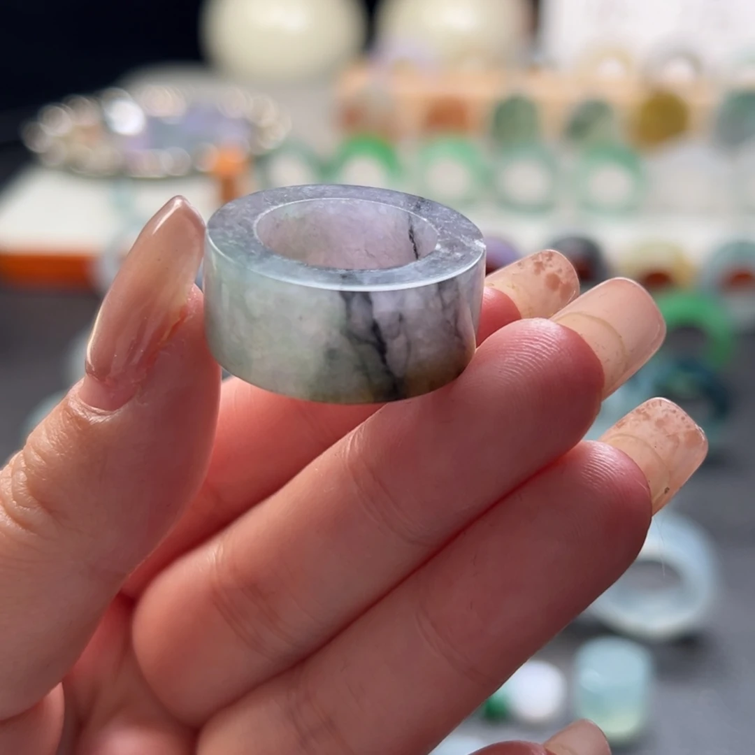 未镶嵌定制翡翠戒指