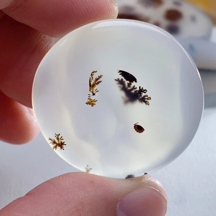 未镶嵌玛瑙/玉髓珠宝奇石泰**然