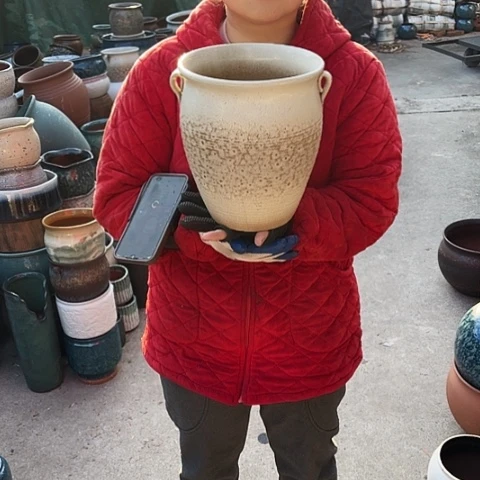 口20高23瑕疵一个。