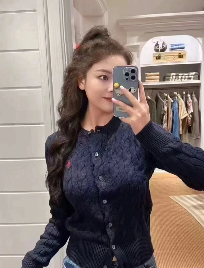 修身版小马刺绣不褪色毛针织衫不起球针织长袖短款纯棉开衫