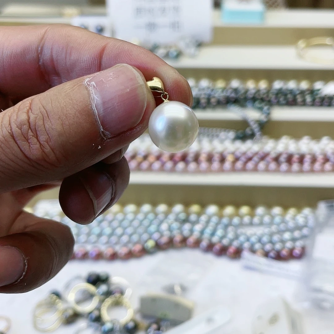 海水珍珠颈饰18K金镶嵌