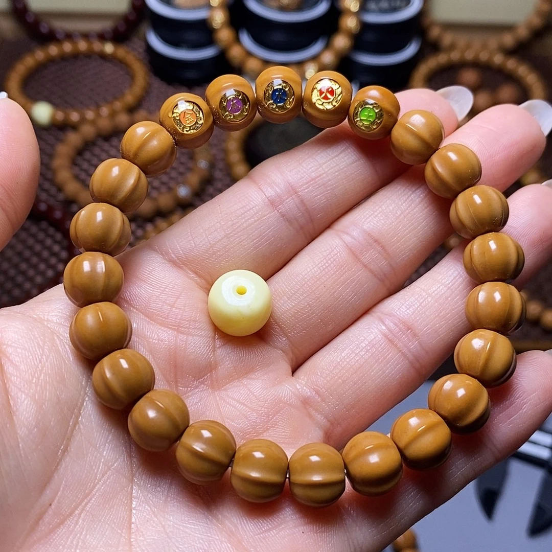 猴头核桃手串五行鲨鱼鳍全品