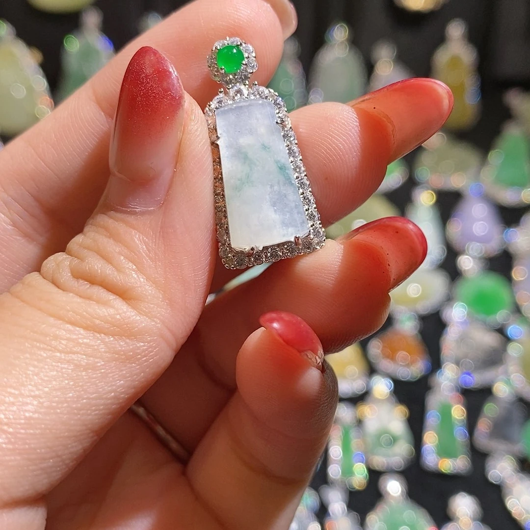 翡翠银S925镶嵌颈饰天然翡翠