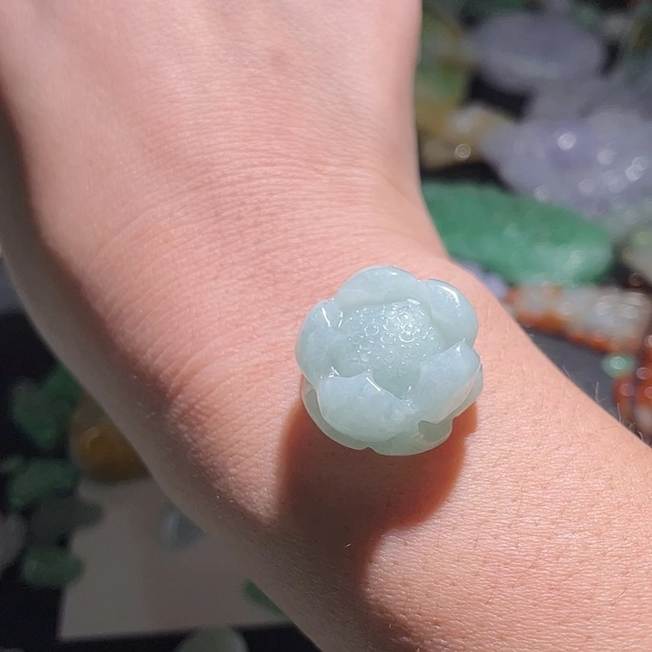 颈饰未镶嵌翡翠天