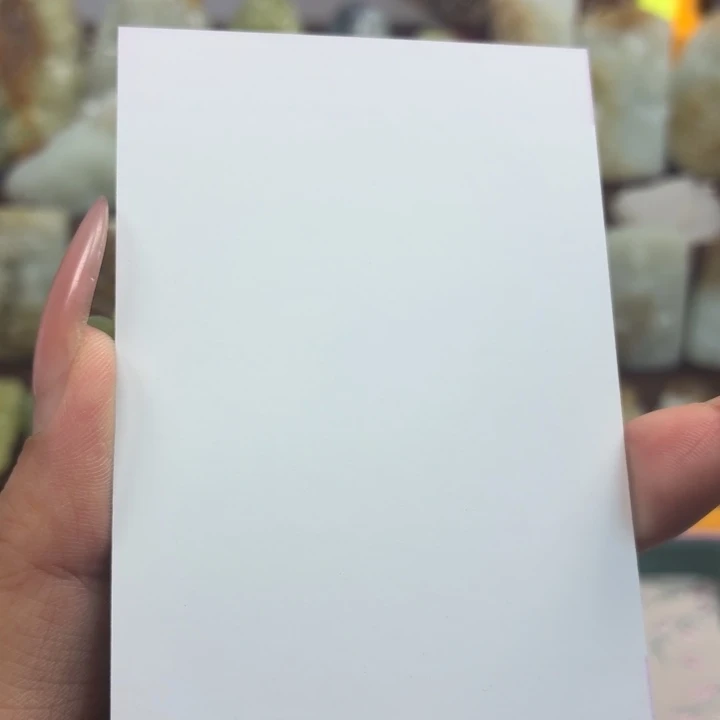 和田玉未镶嵌颈饰梅*