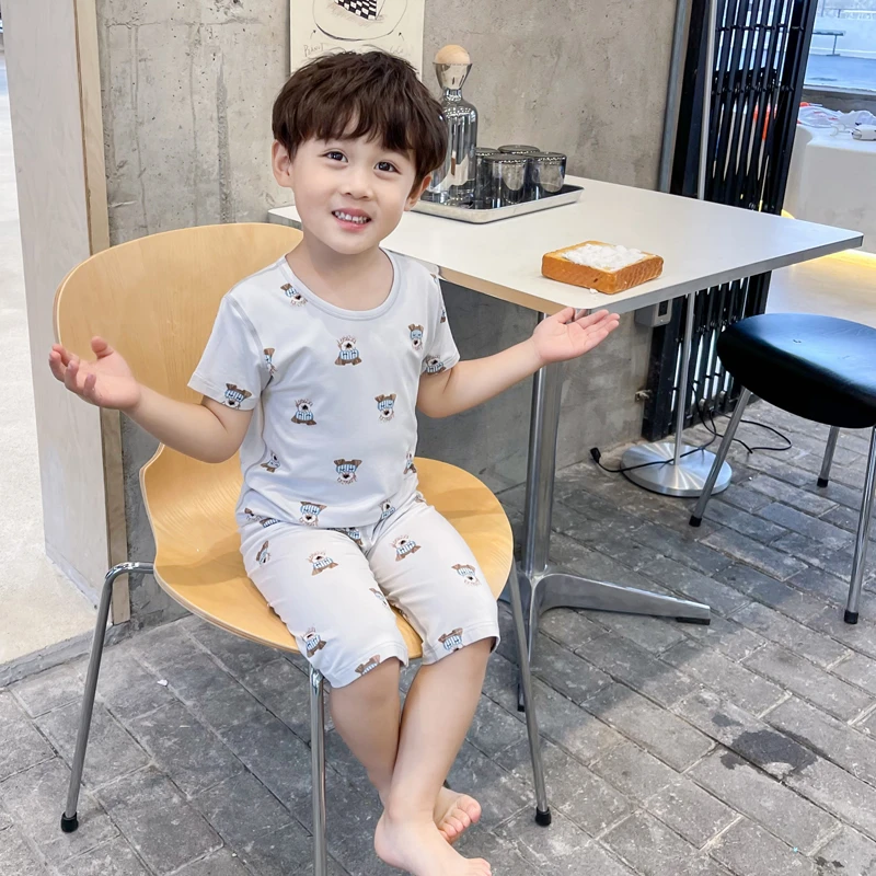 E18  儿童莫代尔家居服套装  浅灰泳镜狗