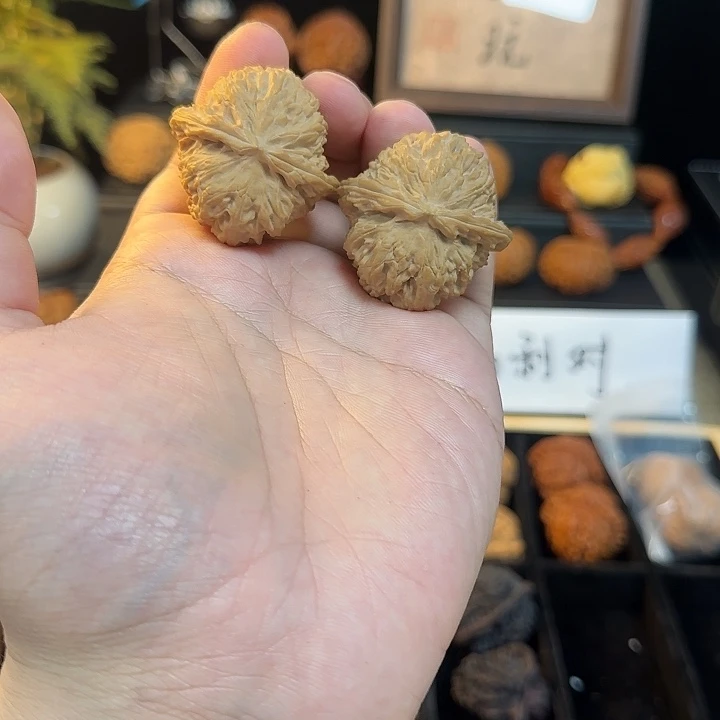 把件文玩核桃白狮子