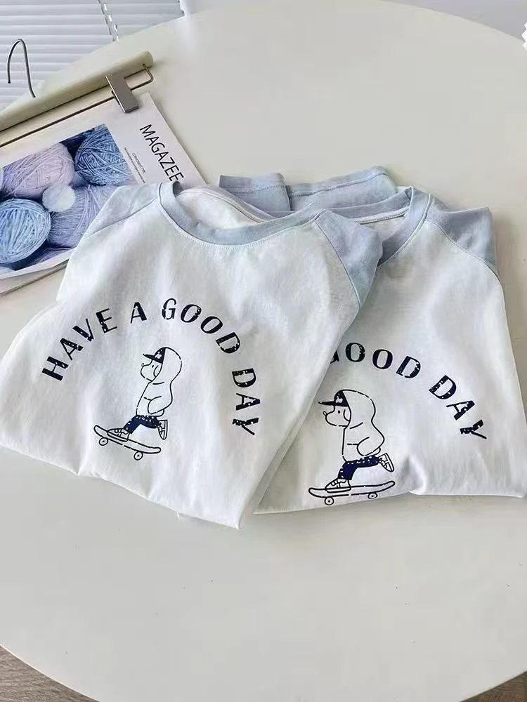 8661  清晰简约字母卡通印花长袖T 夏季宽松插肩袖