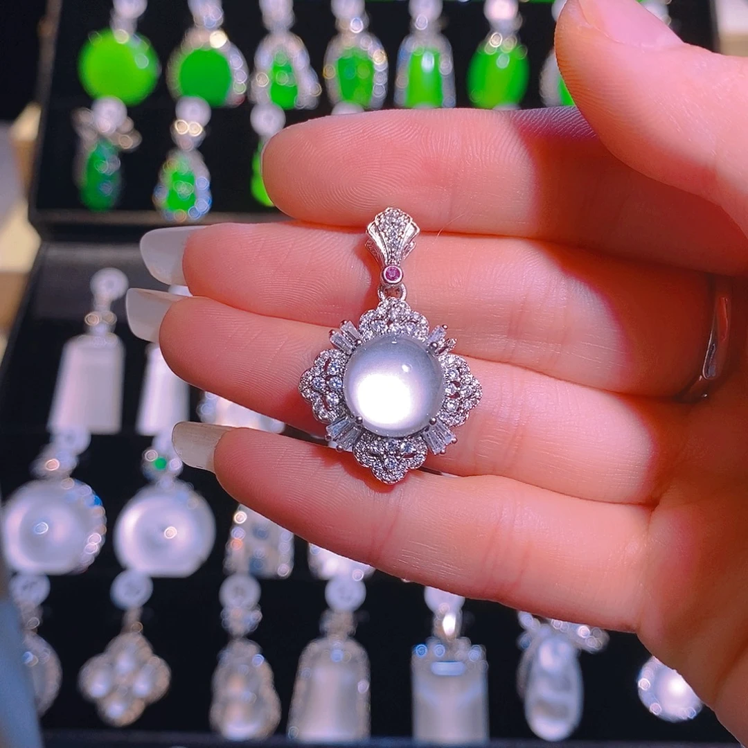 锆石铜合金白富美