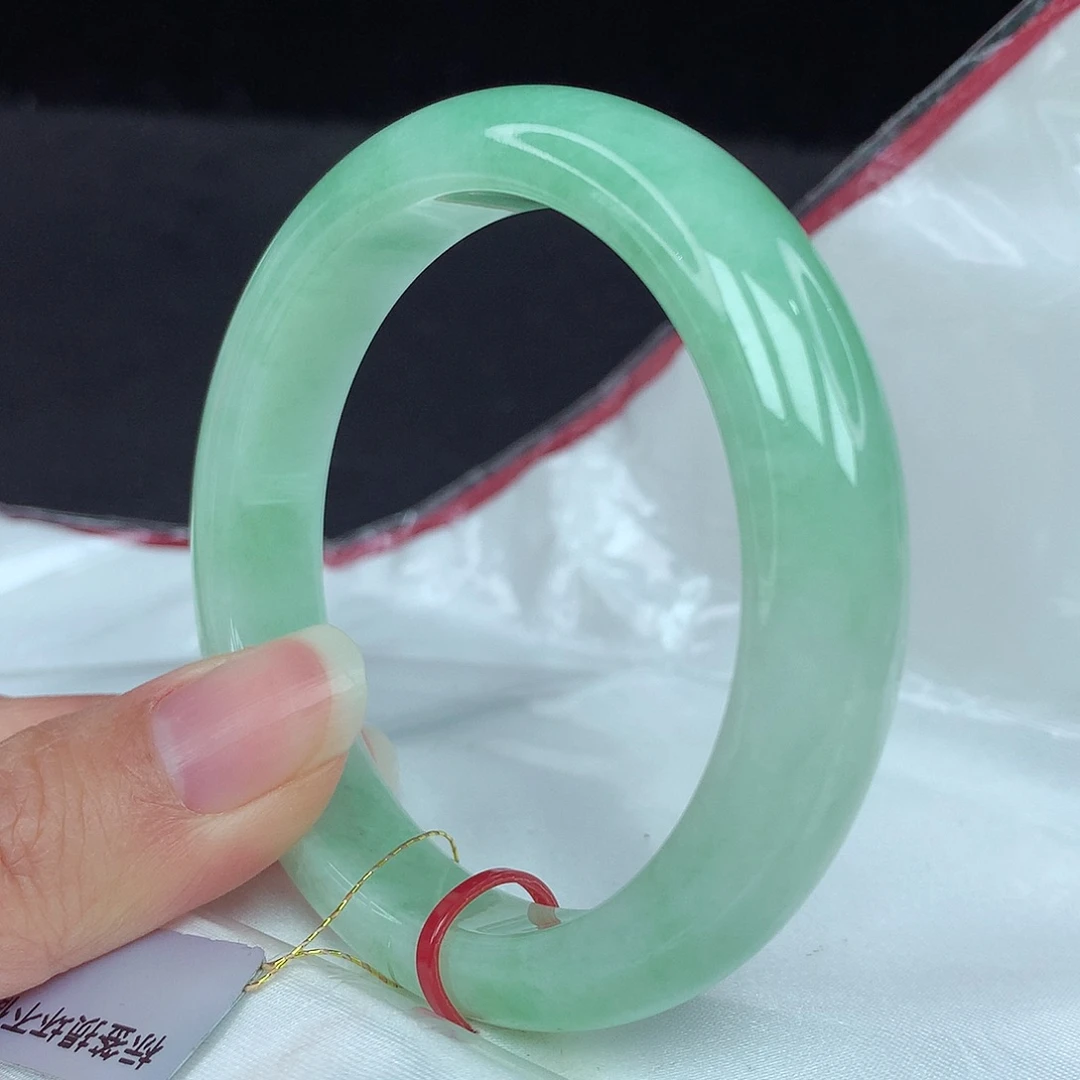 翡翠手镯未镶嵌54圈2759