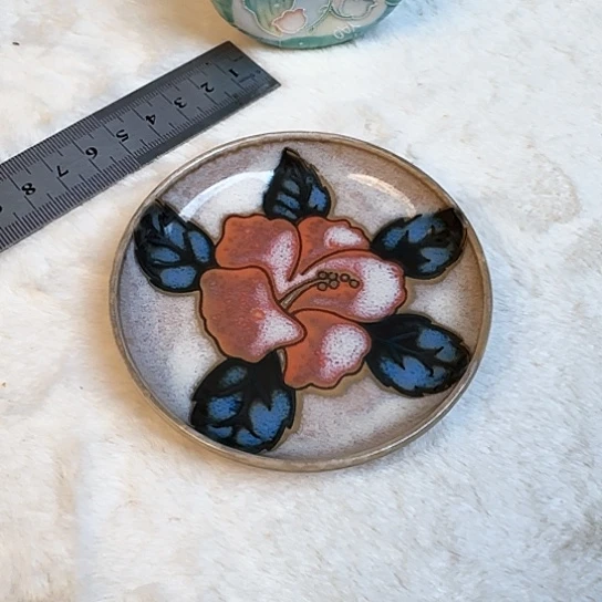 摆件E*K陶瓷手工制作工艺