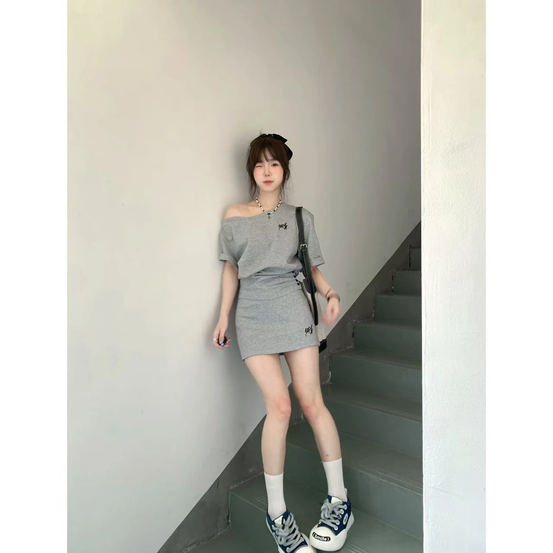 套装女2025夏季新款韩系高级感宽松休闲露肩上衣高腰显瘦包臀短裙