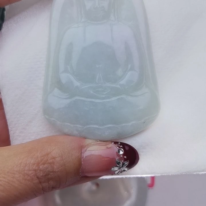 翡翠颈饰未镶嵌天然的A货翡翠多样性发货