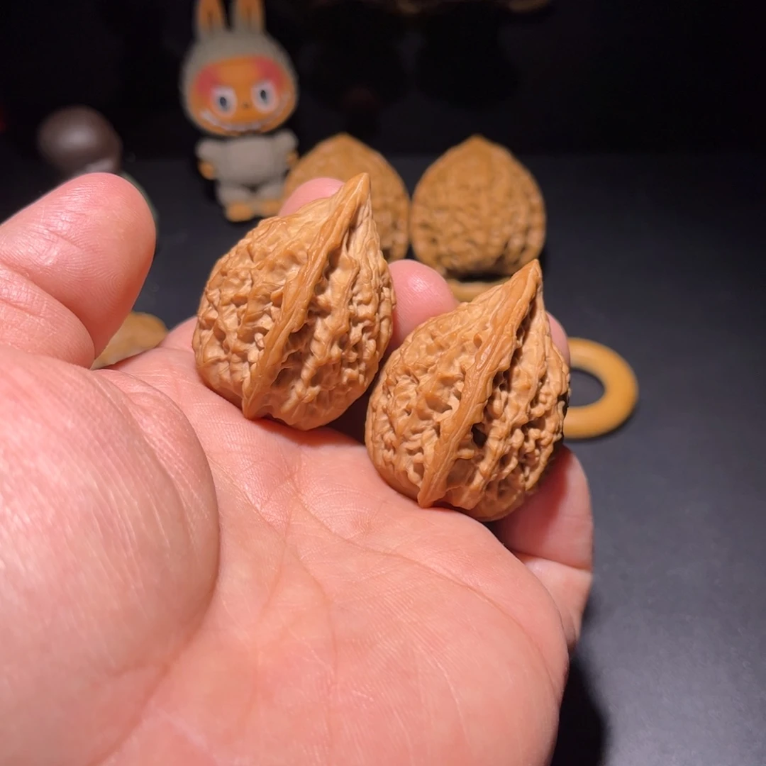 1***7文玩核桃把件33.5mm全品吸血鬼