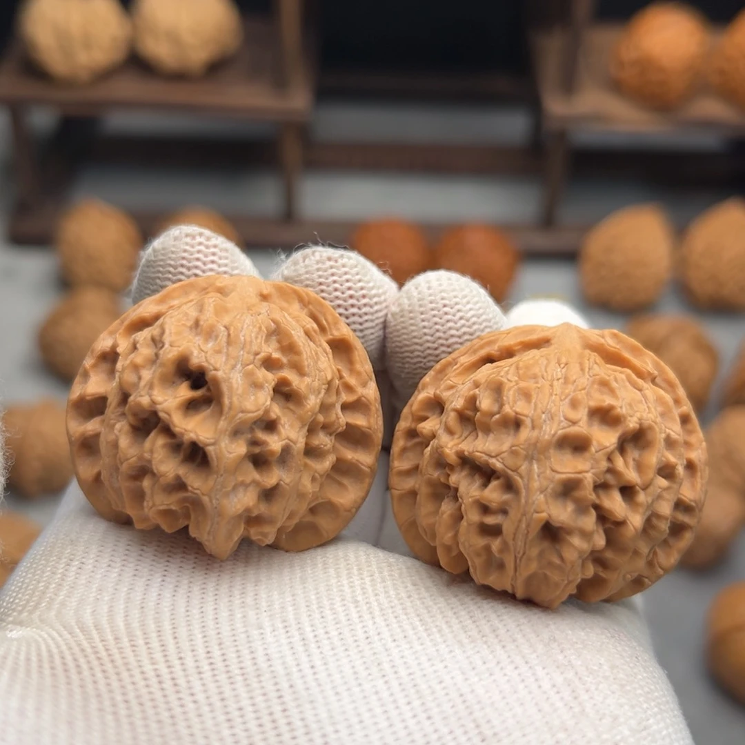 桃核吊坠苹果园40.39.35