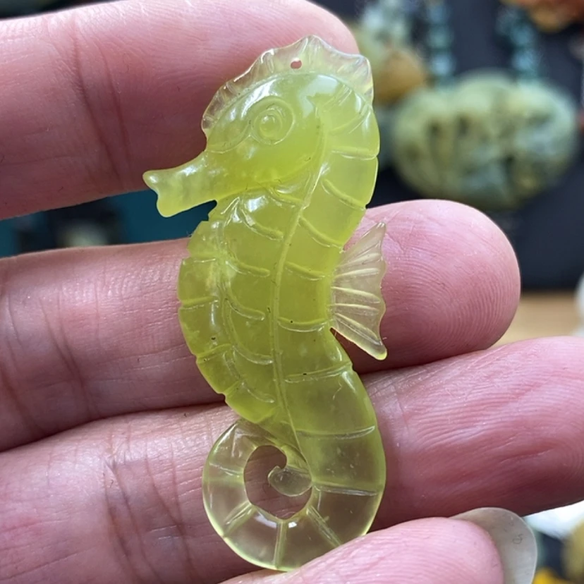 【闪购商品】未镶嵌蛇纹石玉吊坠