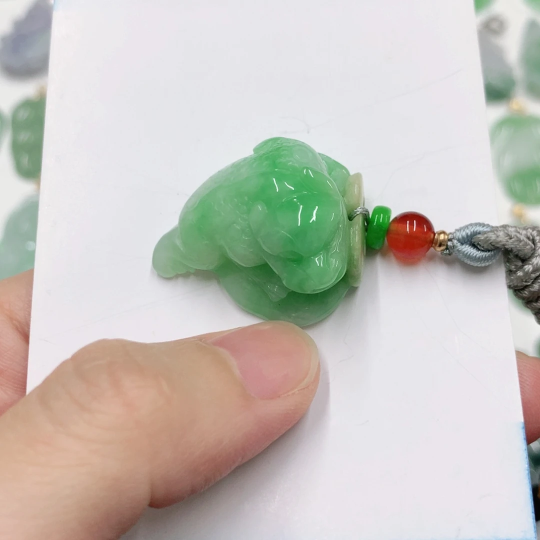 翡翠颈饰未镶嵌1212121212