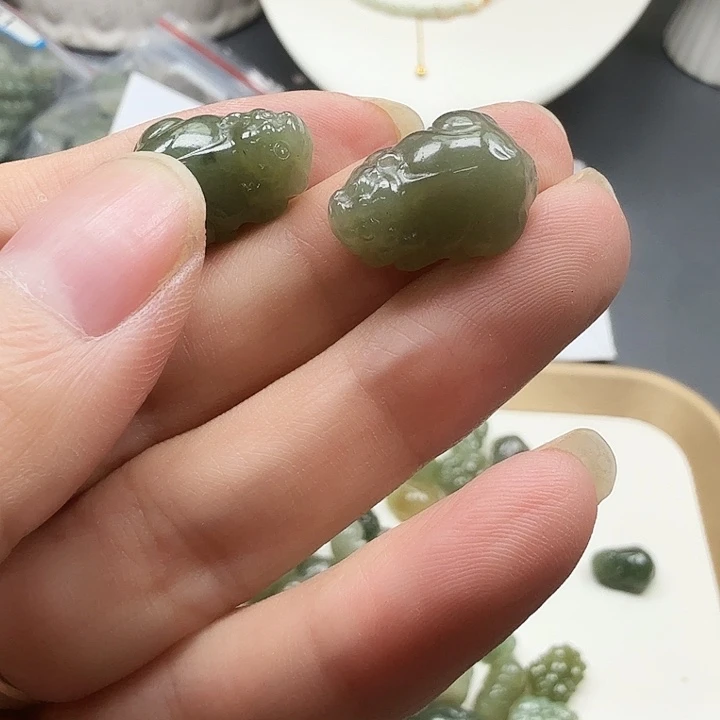 颈饰未镶嵌和田玉019