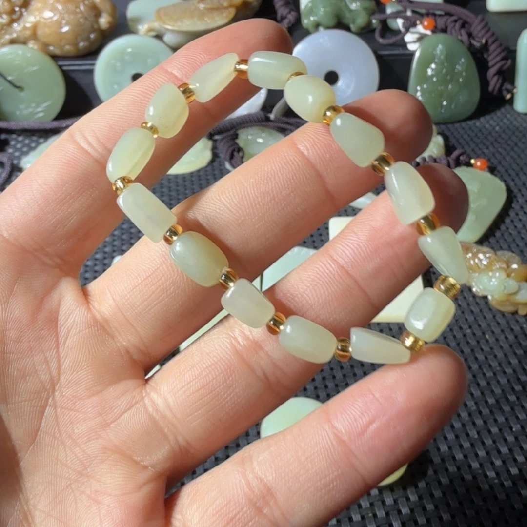 和田玉未镶嵌手链