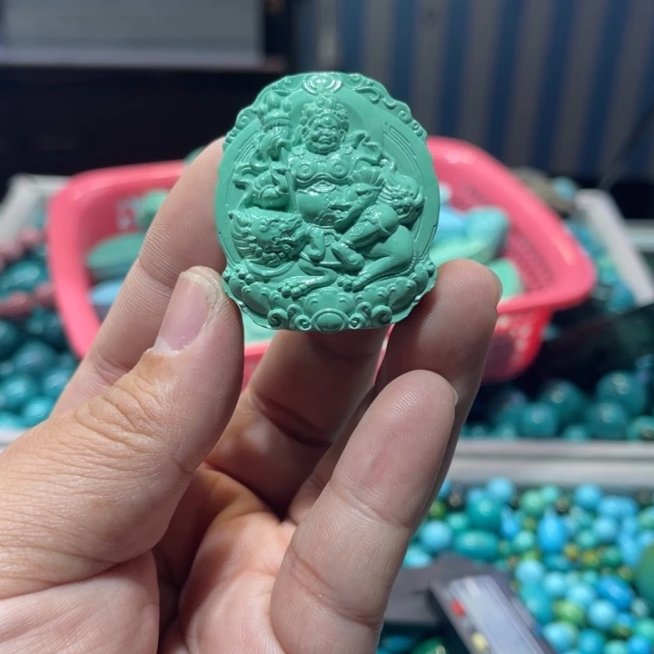 高瓷精品雕刻精美