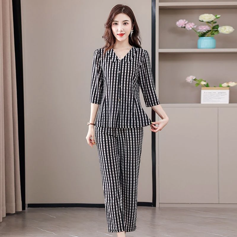 夏季新款中袖套装妈妈休闲格子T恤中老年洋气时尚裤子上衣两件套