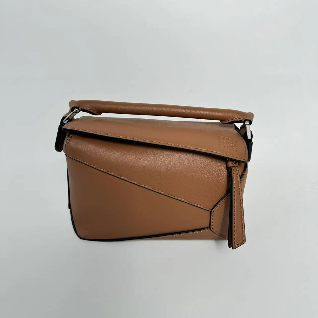 99新 LOEWE/罗意威 单肩包/包包/051011