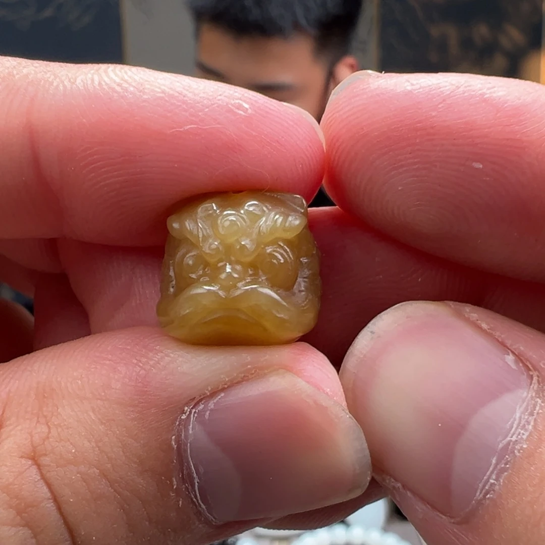 手串未镶嵌和田玉卡14mm红糖醒狮