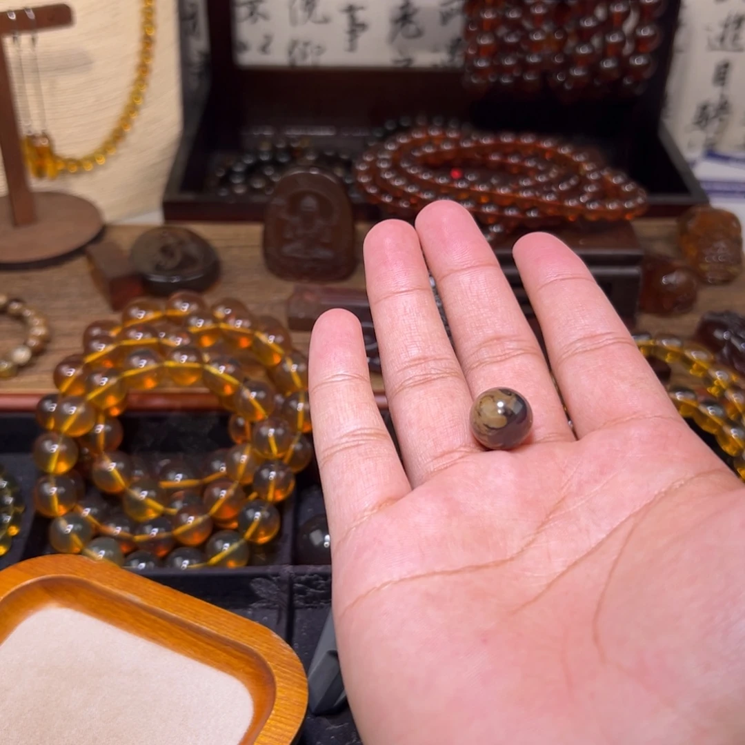 琥珀未镶嵌颈饰13.4mm溶洞单珠